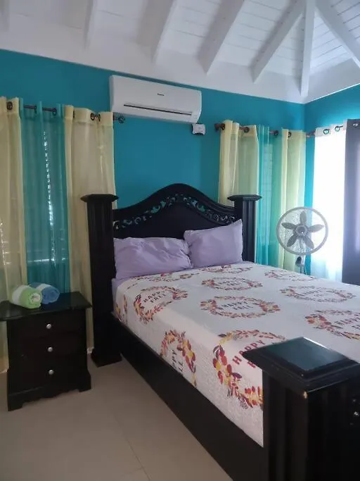 Casa de Férias The Palms-Clearwater Blue Getaway Vila Banks