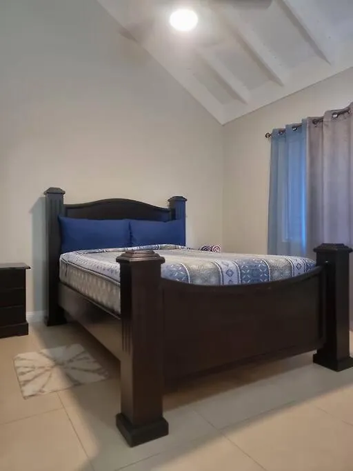 The Palms-Clearwater Blue Getaway Vila Banks Jamaica